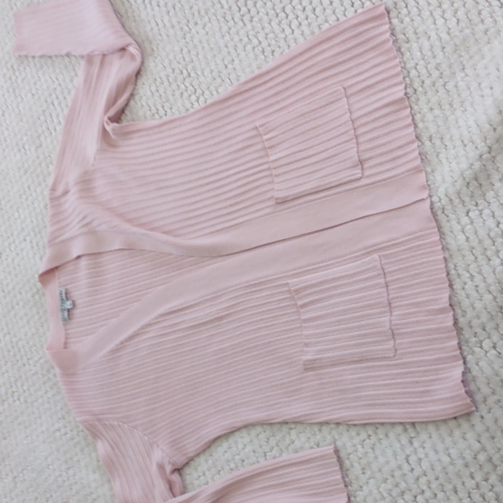 NWOT love trend New York cardigan